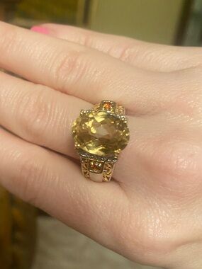 ✨💛Elegant Sterling Gemstone Ring!💛✨